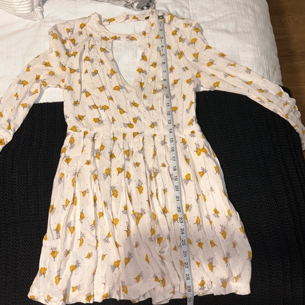 Free People Tegan Ivory Bohemian Keyhole Neck Floral Mini Dress - Picture 10 of 12